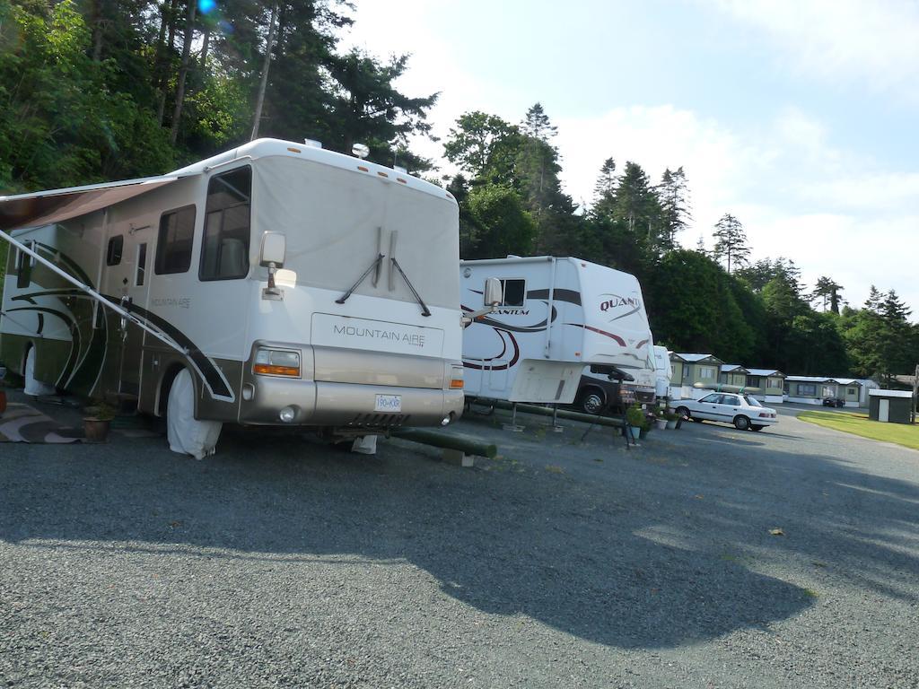 Driftwood By The Sea Inn Campbell River Exterior photo